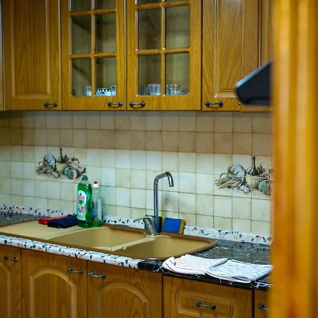 Vendégház Bllok Bright Private Bedrooms With Private Bathroom On Shared Tirana