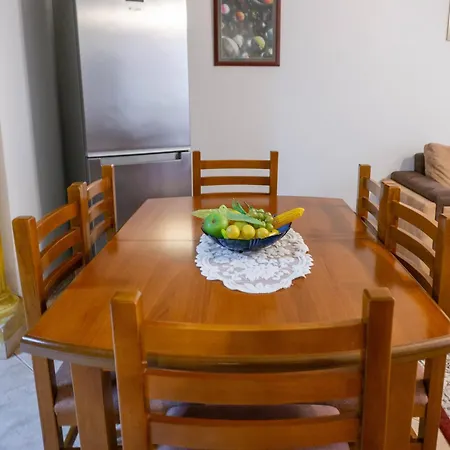 Bllok Bright Private Bedrooms With Private Bathroom On Shared Vendégház Tirana