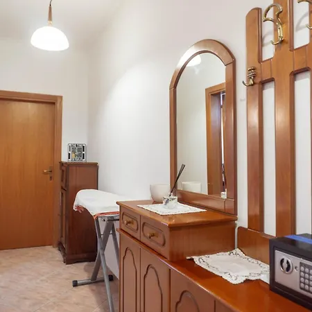 Vendégház Bllok Bright Private Bedrooms With Private Bathroom On Shared