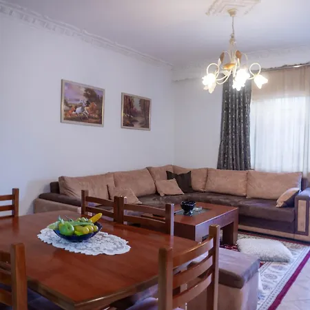 Vendégház Bllok Bright Private Bedrooms With Private Bathroom On Shared