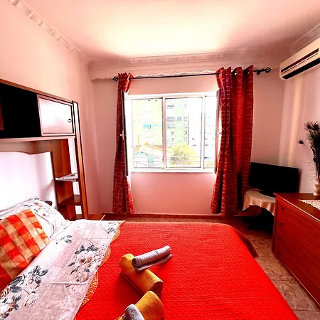 Bllok Bright Private Bedrooms With Private Bathroom On Shared Vendégház