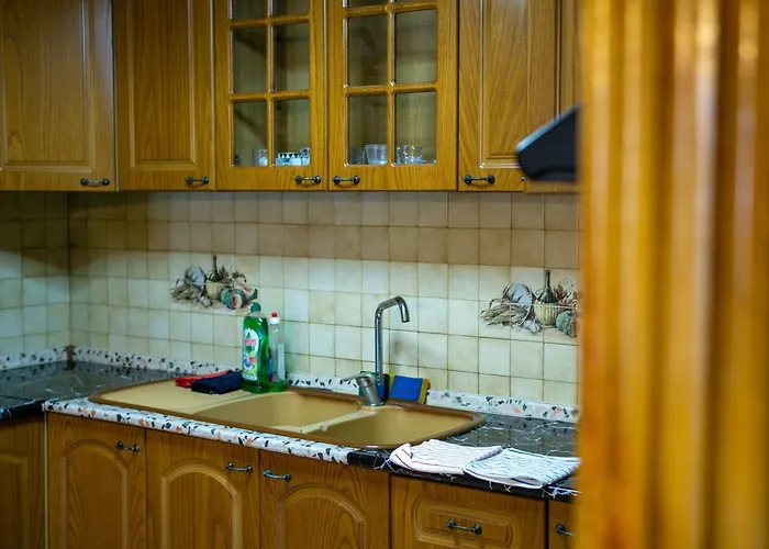 Vendégház Bllok Bright Private Bedrooms With Private Bathroom On Shared Tirana