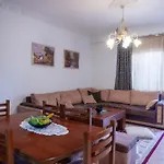 Gasthof Bllok Bright Private Bedrooms With Private Bathroom On Shared