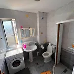Bllok Bright Private Bedrooms With Private Bathroom On Shared Gasthof