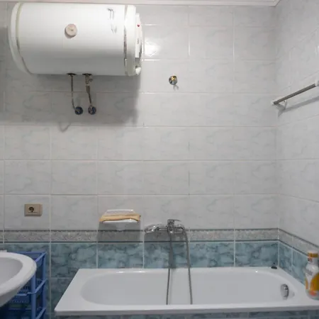 Bllok Bright Private Bedrooms With Private Bathroom On Shared