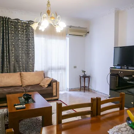 Bllok Bright Private Bedrooms With Private Bathroom On Shared ティラナ