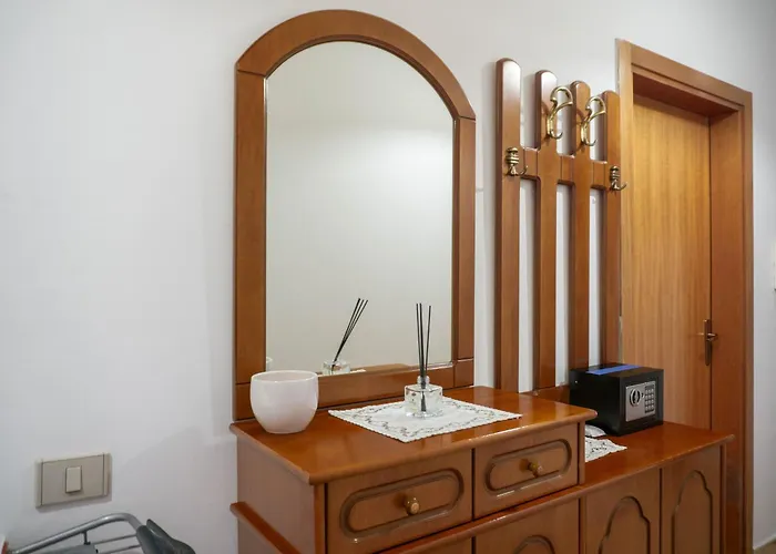 Affittacamere Bllok Bright Private Bedrooms With Private Bathroom On Shared